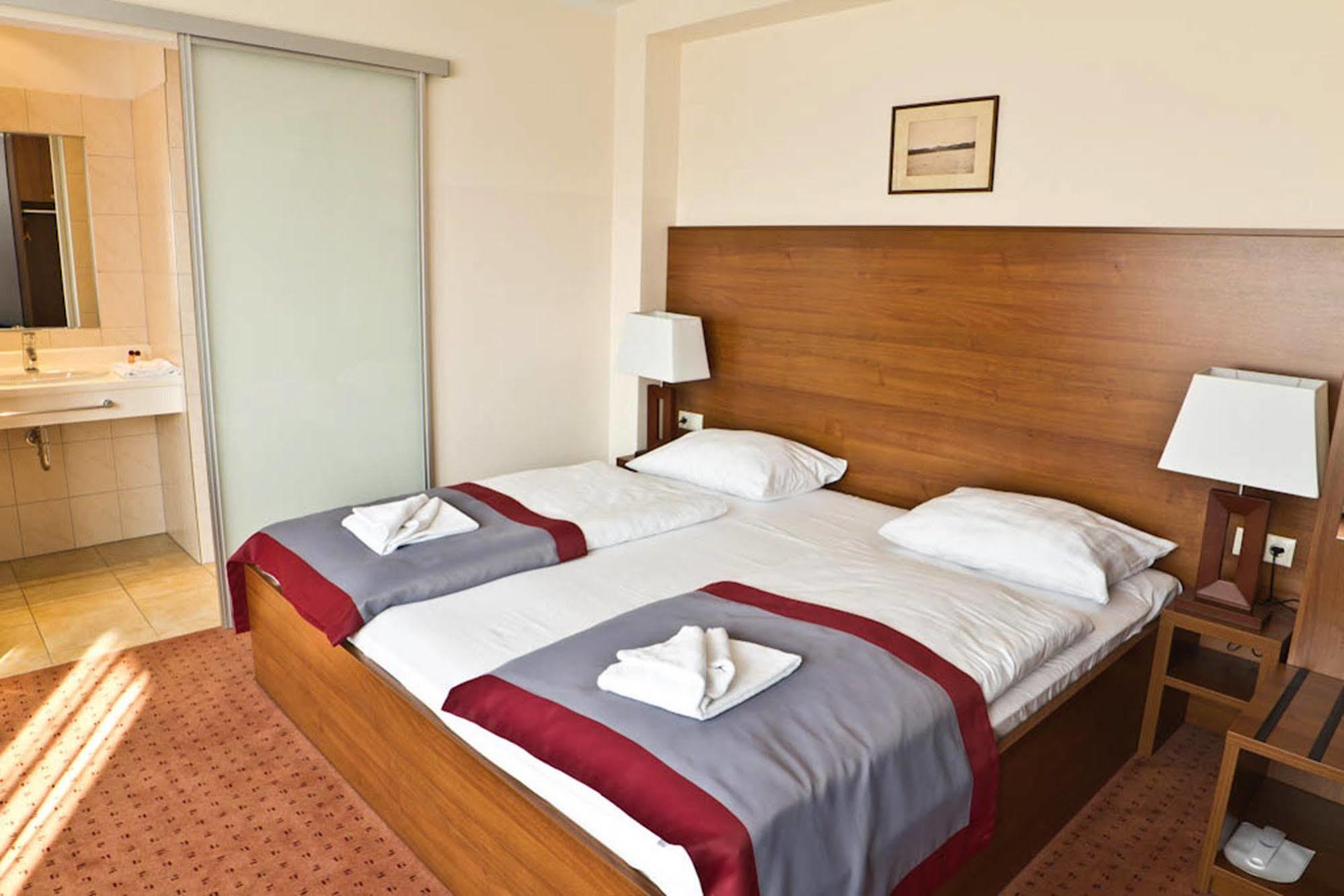 Ivbergs Hotel Messe Nord Βερολίνο Δωμάτιο φωτογραφία